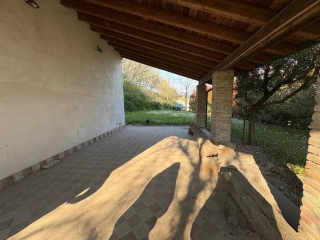 Villa Indipendente in vendita a Bassa Reggiana, Re