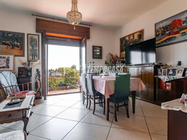 Villa Indipendente in vendita a Guanzate, Lombardia