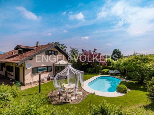 Villa Indipendente in vendita a Residenza I Cinq Fo, Guanzate