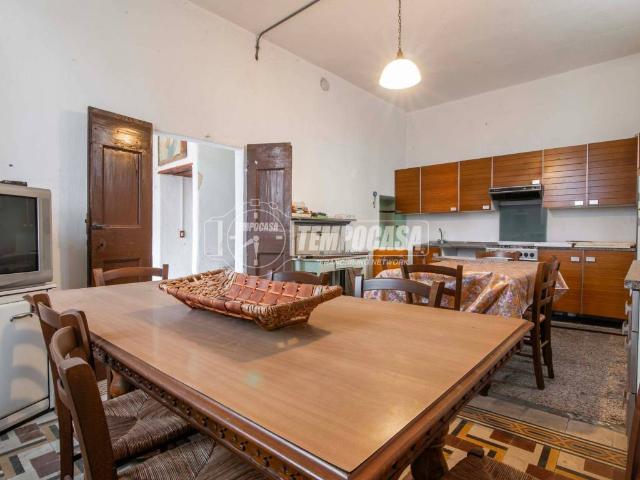 Villa Indipendente in vendita a Guanzate, Lombardia