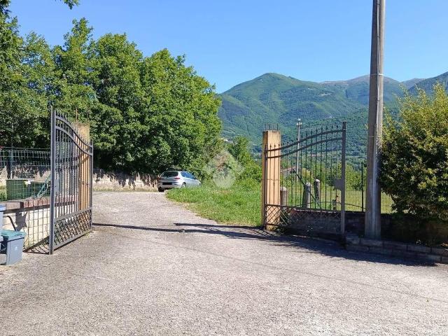 Villa Indipendente in vendita a Vico Nel Lazio, Lazio