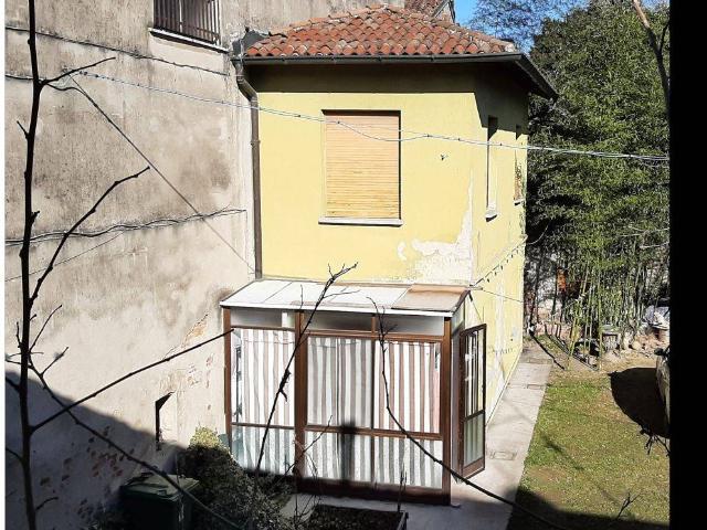 Villa Indipendente in vendita a Guardamiglio, Lombardia