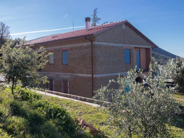 Villa Indipendente in vendita a Guardea, Umbria