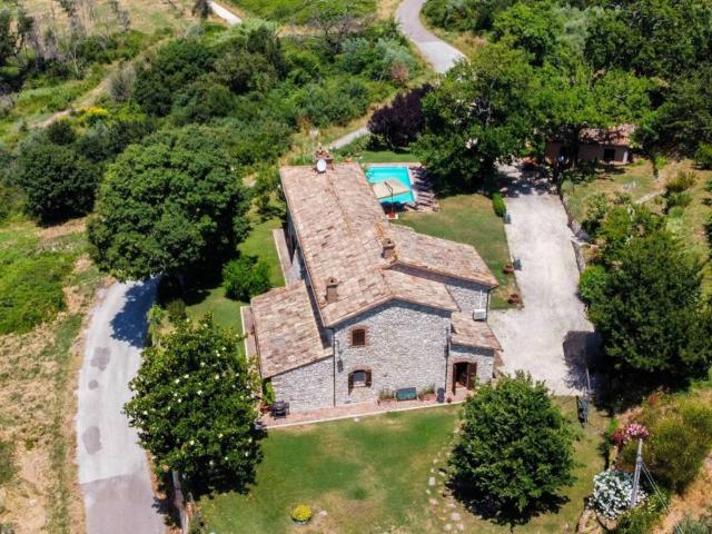 Villa Indipendente in vendita a Guardea, Umbria