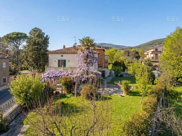 Villa Indipendente in vendita a Guardea, Umbria