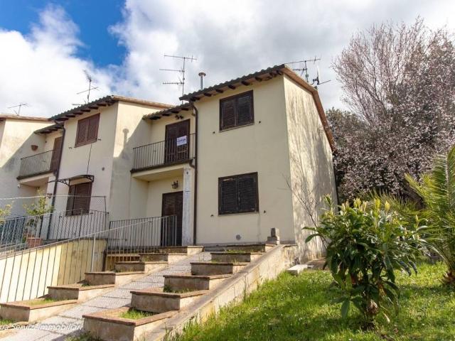 Villa Indipendente in vendita a Guardea, Umbria