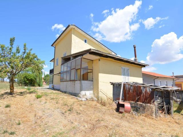Villa Indipendente in vendita a Guardia Lombardi, Campania