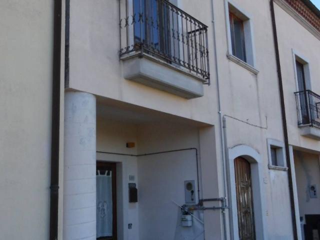 Villa Indipendente in vendita a Guardia Lombardi, Campania