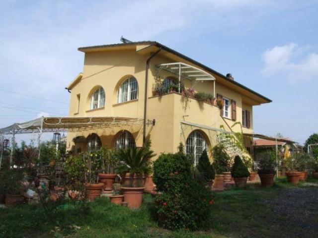 Villa Indipendente in vendita a Guardistallo, Pisa