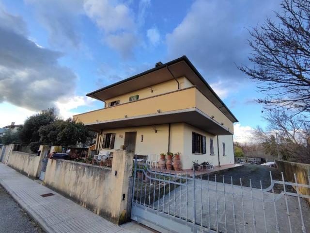 Villa Indipendente in vendita a Casino di Terra, Guardistallo