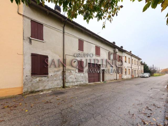 Villa Indipendente in vendita a Bassa Reggiana, Re