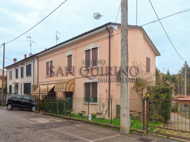 Villa Indipendente in vendita a Beata Vergine della Porta, Guastalla