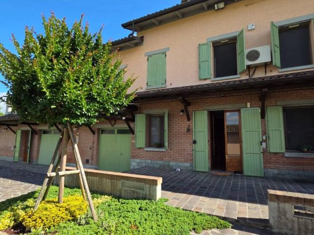 Villa Indipendente in vendita a Bassa Reggiana, Re