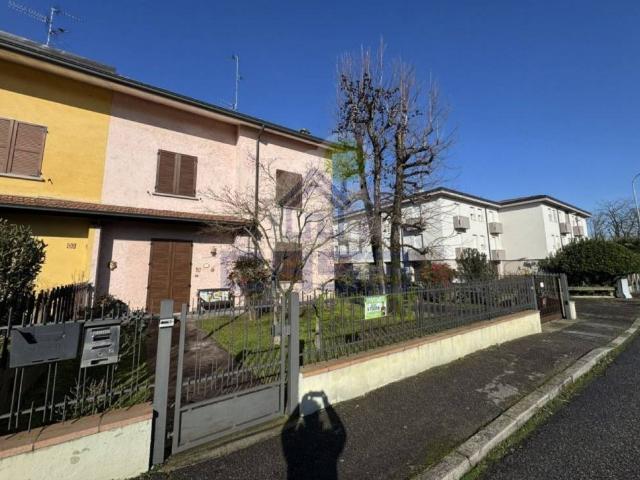 Villa Indipendente in vendita a Bassa Reggiana, Re
