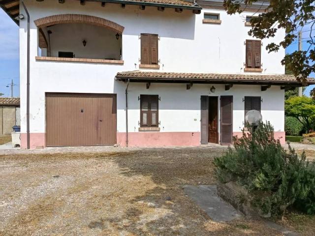 Villa Indipendente in vendita a Piemonte, Alessandria