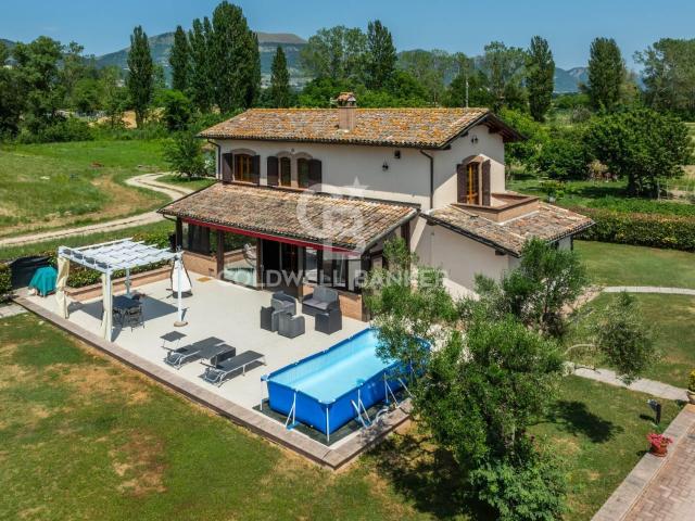 Casa in vendita a Gubbio, Umbria