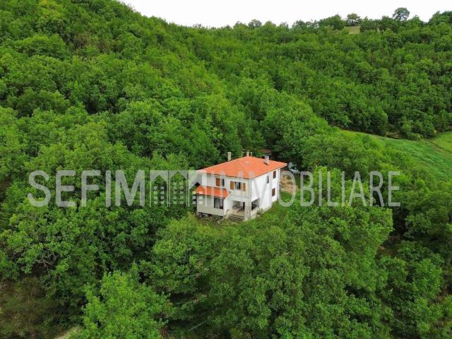 Villa Indipendente in vendita a Gubbio, Umbria