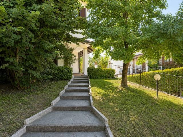 Villa Indipendente in vendita a Unione dei Comuni I Fontanili, Gudo Visconti