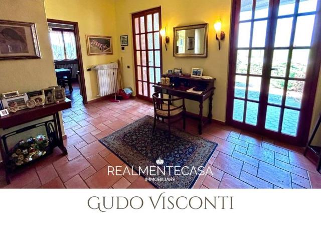Villa Indipendente in vendita a Gudo Visconti, Milano