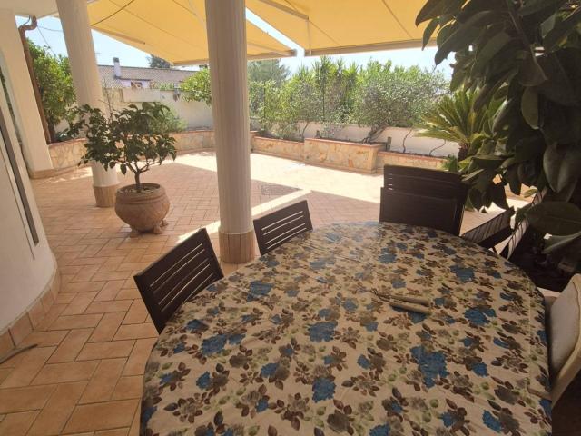 Villa Indipendente in vendita a Guidonia Montecelio, Roma Capitale