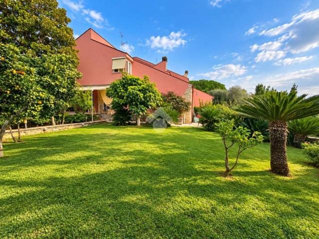 Villa Indipendente in vendita a Guidonia, Roma Capitale