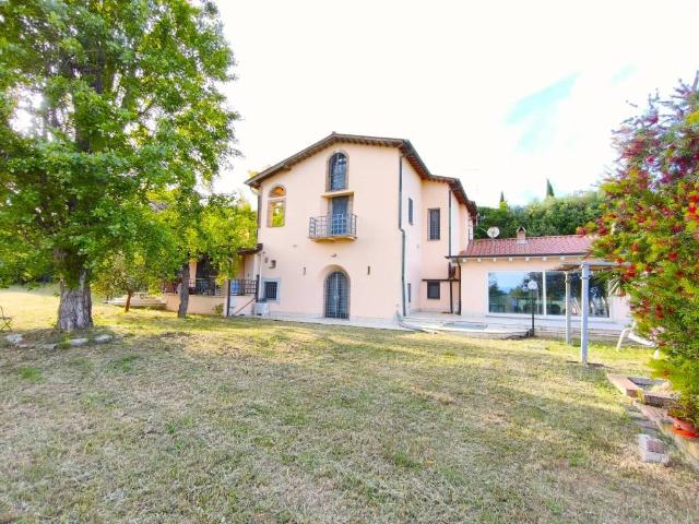 Villa Indipendente in vendita a Guidonia Montecelio, Roma Capitale