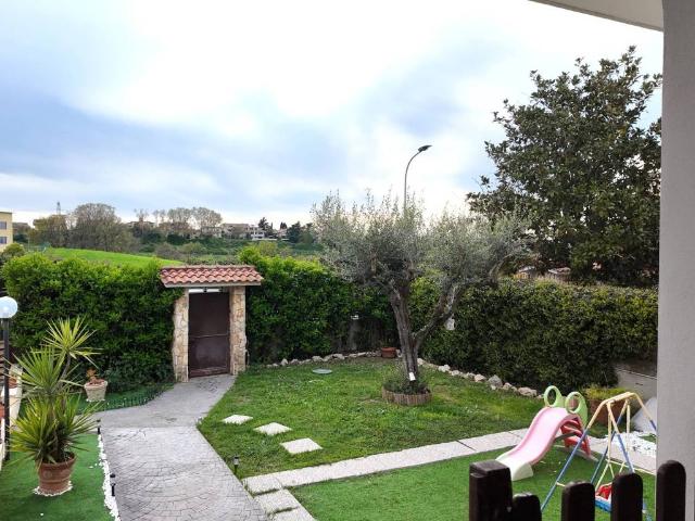 Villa Indipendente in vendita a Guidonia Montecelio, Roma Capitale