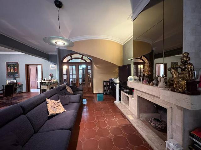 Villa Indipendente in vendita a Guidonia Montecelio, Roma Capitale