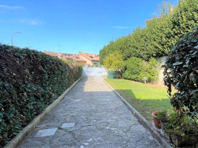 Villa Indipendente in vendita a Guidonia Montecelio, Roma Capitale