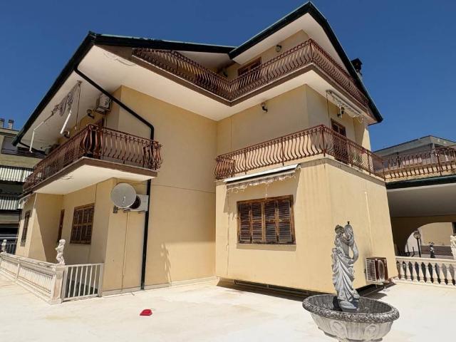 Villa Indipendente in vendita a La Pietrara, Guidonia