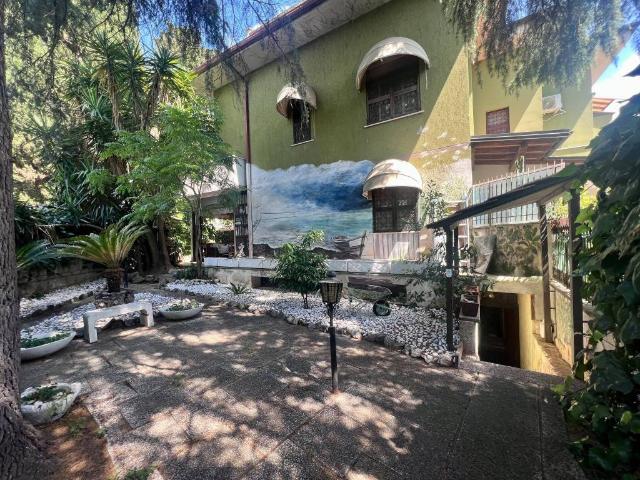 Villa Indipendente in vendita a Guidonia Montecelio, Roma Capitale