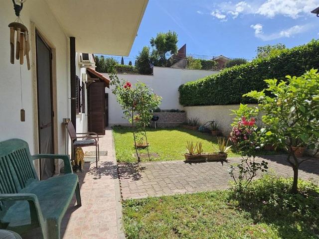 Villa Indipendente in vendita a Guidonia Montecelio, Roma Capitale