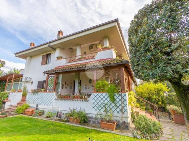Villa Indipendente in vendita a Guidonia Montecelio, Roma Capitale