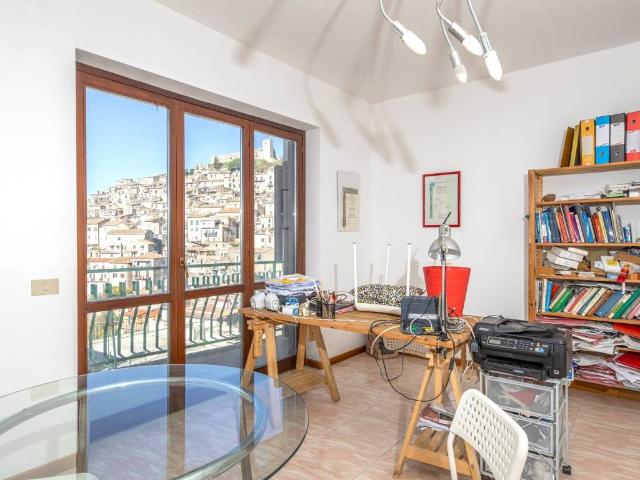 Villa Indipendente in vendita a Guidonia Montecelio, Roma Capitale