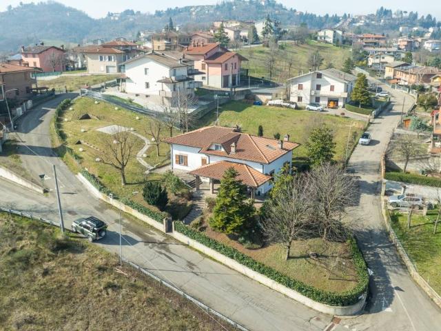 Villa Indipendente in vendita a Unione di comuni Terre di Castelli, Guiglia