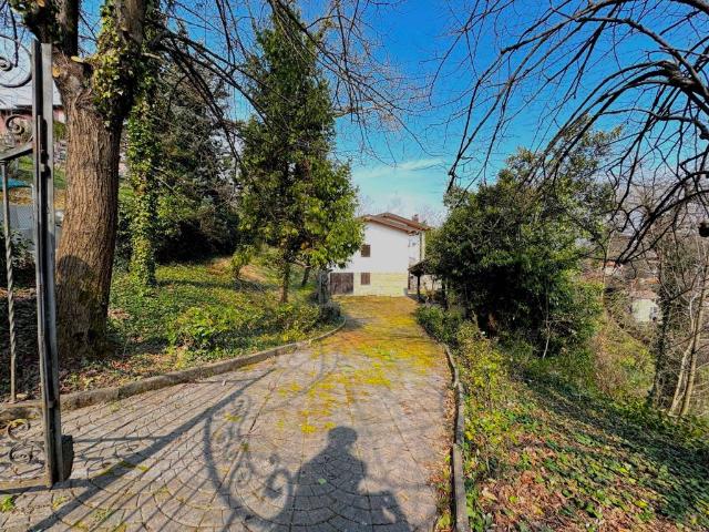 Villa Indipendente in vendita a Unione di comuni Terre di Castelli, Guiglia