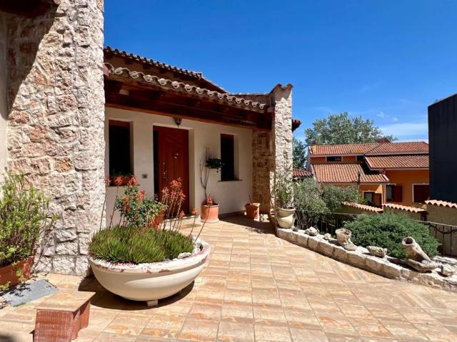 Villa Indipendente in vendita a Guspini, Sardigna/Sardegna