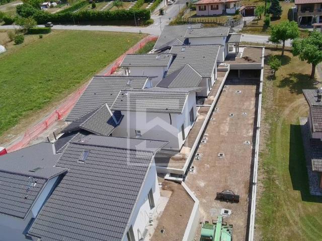 Villa Indipendente in vendita a Comunità montana della Valle Sabbia, Idro