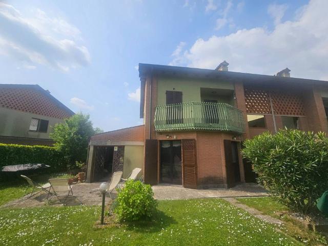 Villa Indipendente in vendita a Imbersago, Lombardia