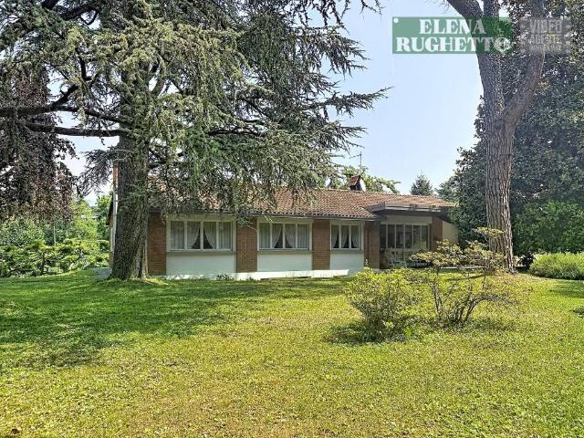 Villa Indipendente in vendita a Sabbione, Imbersago