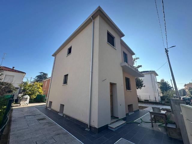 Villa Indipendente in vendita a Nuovo Circondario Imolese, Imola