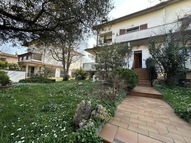 Villa Indipendente in vendita a Nuovo Circondario Imolese, Imola