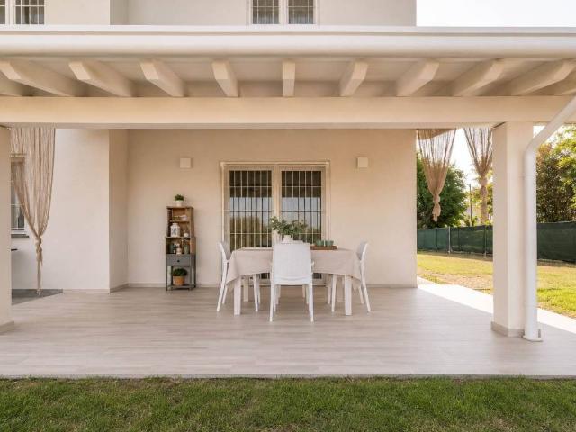 Villa Indipendente in vendita a Nuovo Circondario Imolese, Imola