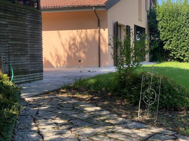 Villa Indipendente in vendita a Nuovo Circondario Imolese, Imola