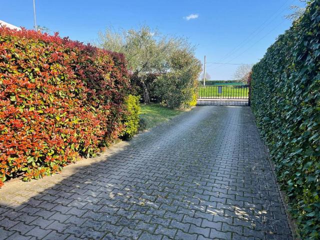 Villa Indipendente in vendita a Selva, Imola