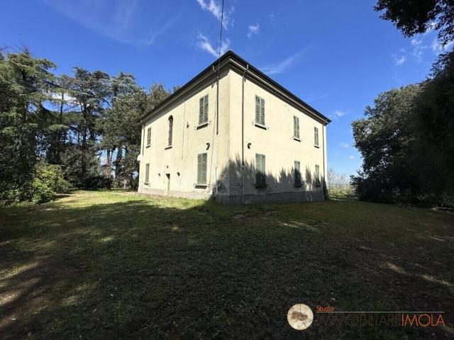 Villa Indipendente in vendita a Nuovo Circondario Imolese, Imola