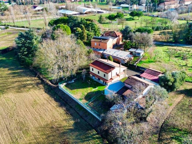 Villa Indipendente in vendita a Nuovo Circondario Imolese, Imola