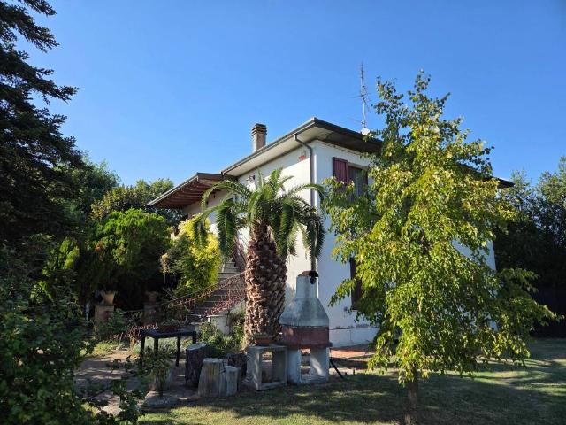 Villa Indipendente in vendita a Case Volta, Imola