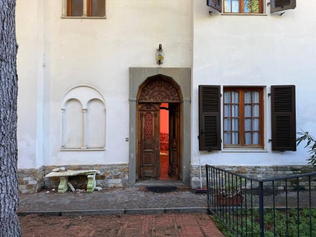 Villa Indipendente in vendita a Oliveto, Imperia