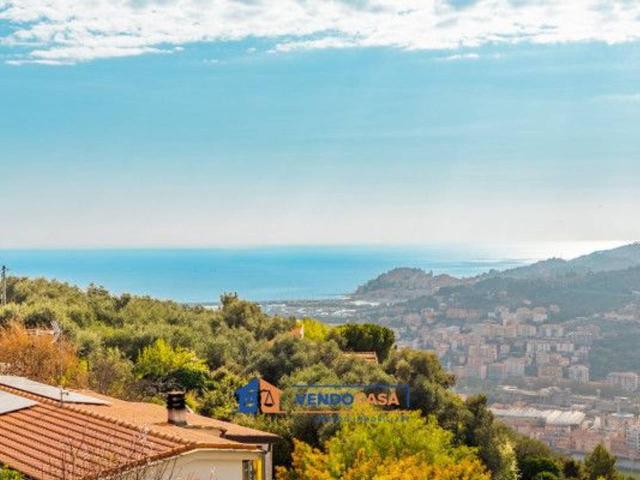 Villa Indipendente in vendita a Oliveto, Imperia